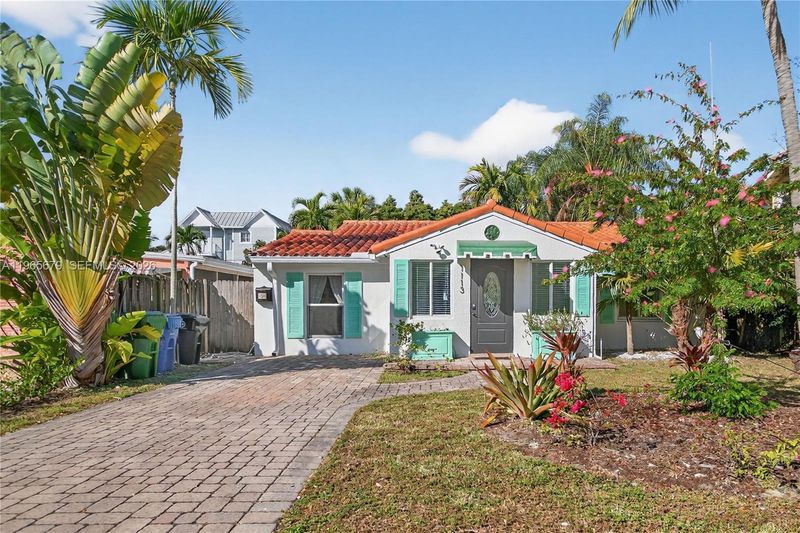 1113 North Victoria Park Road, Fort Lauderdale, FL 33304
