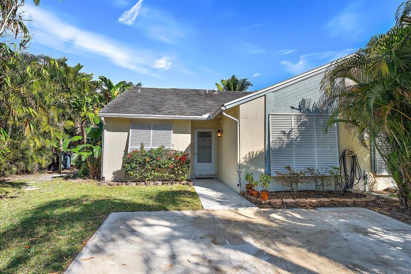 170 Pinewood Court, Jupiter, FL 33458