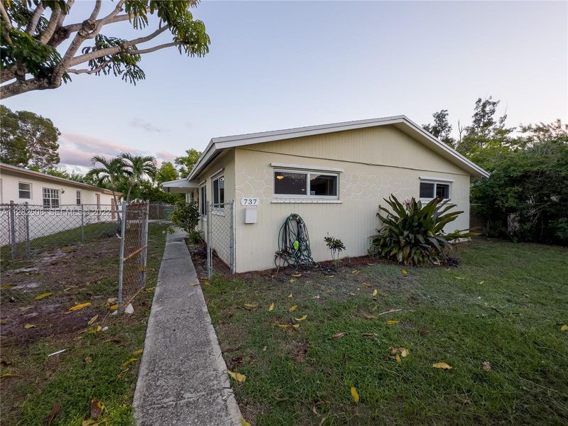 737 Stirling Road, Dania Beach, FL 33004