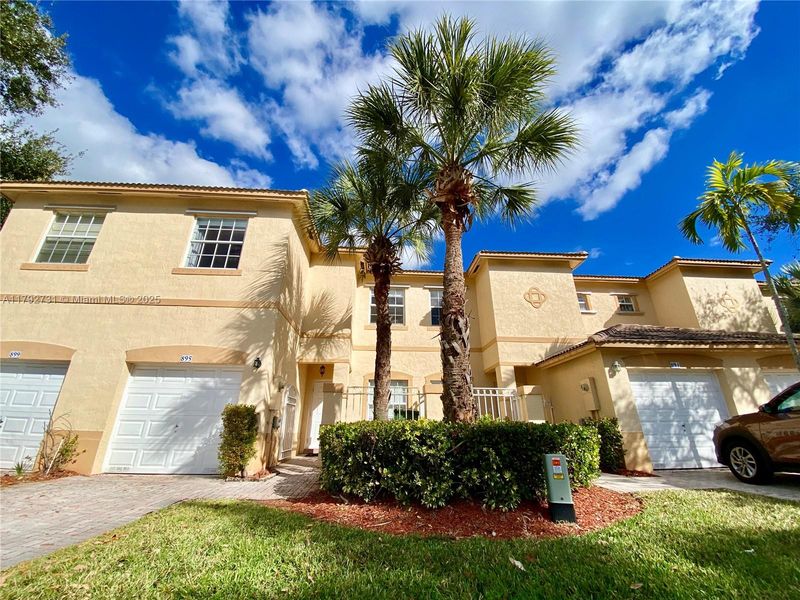 895 Northwest 170th Terrace, Pembroke Pines, FL 33028